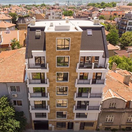 La Familia Apartments Varna Exterior photo